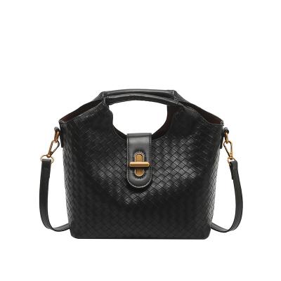 Women's Fashion Woven Shoulder Bag